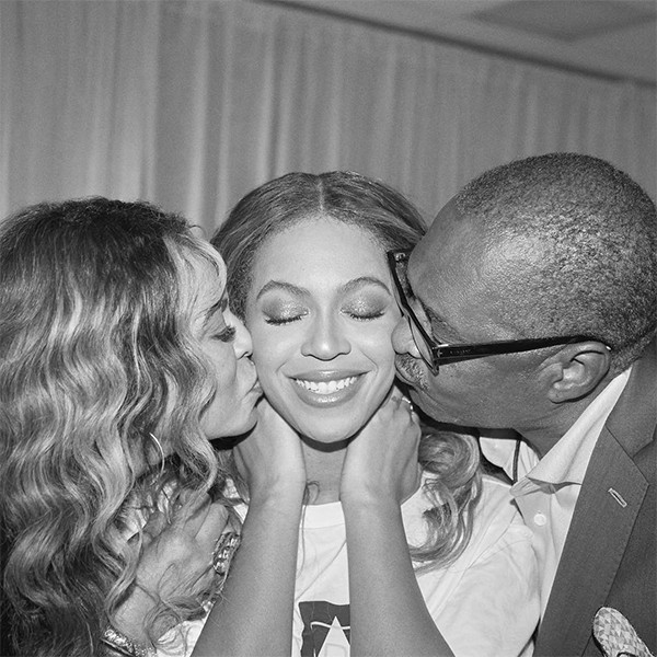 Beyoncé's Parents Reunite at Last On the Run II Tour Concert | E! News